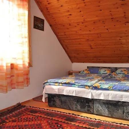 Nyaraló Veronika Apartman *